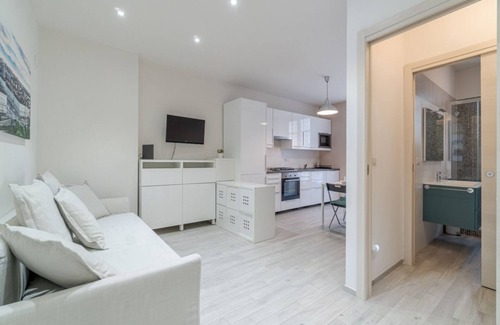 San Paolo Apartment | Crocetta neighborhood! Spacious Appt x6
