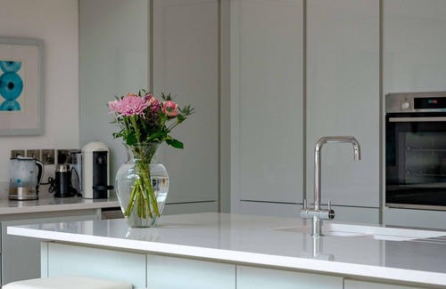 Croyde Cottage | Croft House - a house that sleeps 10 guests in 5 bedrooms