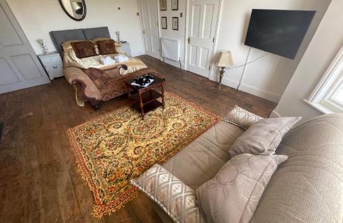 Old Town Hastings Apartment | Croft House Apartments