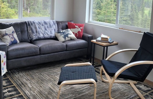 Cohoe House | Crooked Creek Cabin in Kasilof