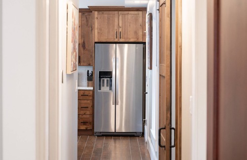 Richmond Apartment | Crosley Loft Apartment 8B