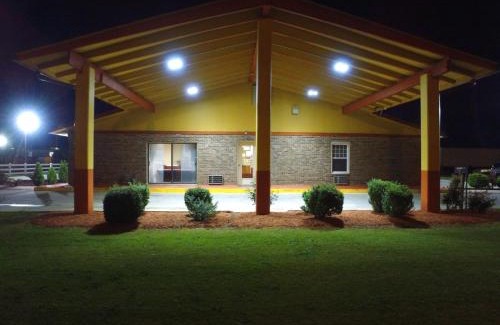 Trenton Hotel | Cross Road Motel