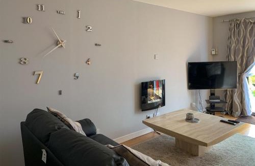Alexandria House | Crossburn Hideaway