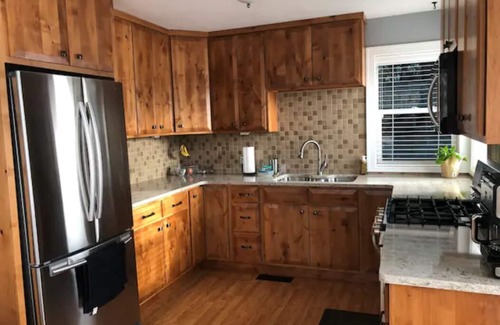 Newaygo Cottage | Croton Lake Front Cottage - Sunsets, water & a great cottage