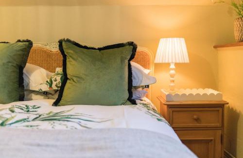 Faversham House | Crow Cottage by Bloom Stays
