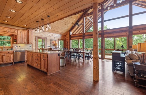 Raccoon Ridge Cabin | Crow`s Nest - Aska Adventure Area