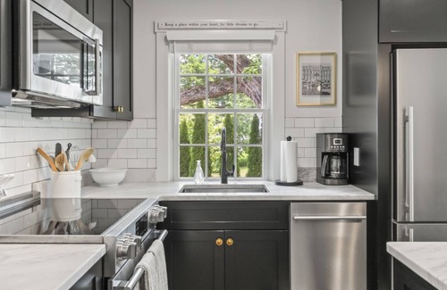 Cape Porpoise Condo | "Crow's Nest" cozy bungalow