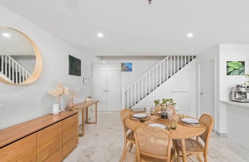 Wollongong Apartment | Crown Beach Escape Stylish Comfort by the Sea