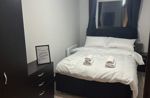 Chorlton-on-Medlock Apartment | Crown Jewel of the North West.