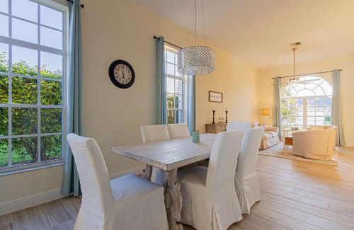 Crown Pointe House | Crown Pointe-Mabry Drive