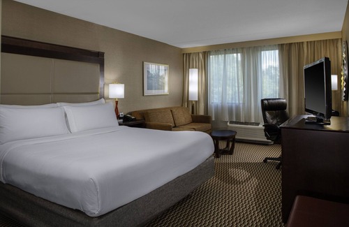 Woburn Hotel | Crowne Plaza Boston - Woburn by IHG