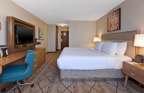 Columbus Hotel | Crowne Plaza Columbus North - Worthington by IHG