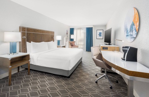 Northside Hotel | Crowne Plaza Hotel Jacksonville Airport/I-95N by IHG