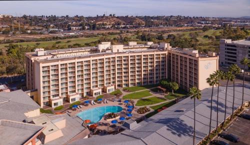 Mission Valley West Resort | Crowne Plaza Hotel Mission Valley by IHG