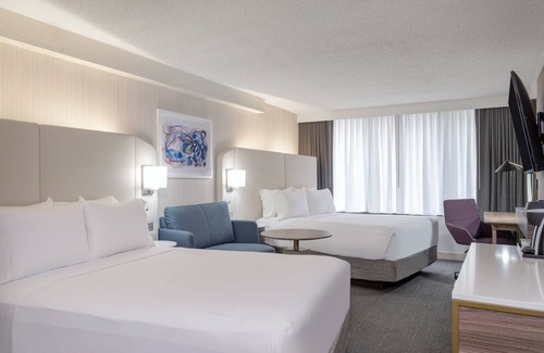 Wayne Hotel | Crowne Plaza Indianapolis-Airport by IHG