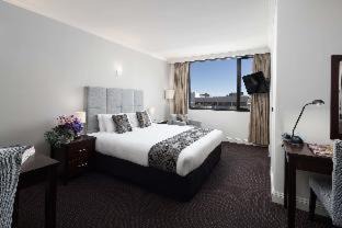 Carlton South Hotel | Crowne Plaza Melbourne Carlton by IHG