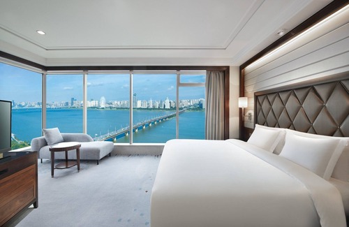 Donghu Qu Hotel | Crowne Plaza Nanchang Riverside by IHG