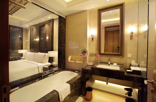 Mayur Vihar Phase 1 Hotel | Crowne Plaza New Delhi Mayur Vihar Noida by IHG