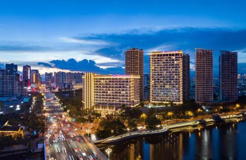 Sanya Resort | Crowne Plaza Sanya City Center by IHG