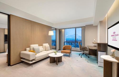Pudong Hotel | Crowne Plaza Shanghai Jinxiu by IHG