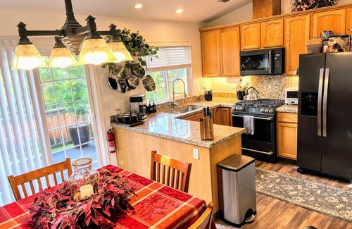 Arcata House | Crows Keep-Near University