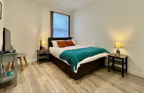 Broad Green House | Croydon City Centre Luxurious Double Room With En-suite 4