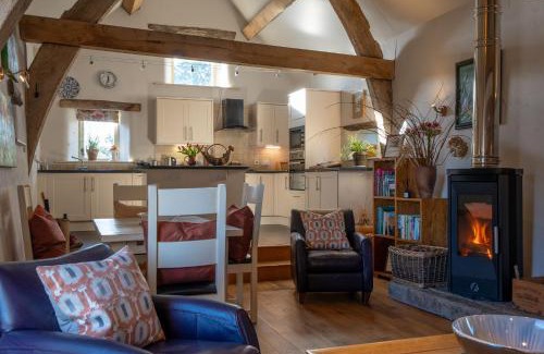 Chesterfield House | Cruck Barn Cottage