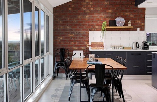 Ocean Grove House | Cruickshank Retreat I Spa and Dip Pool