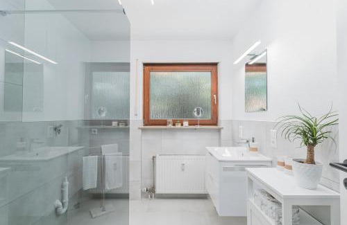 Bittenfeld Apartment | Cruwzo - Fantastic Apartment with Balcony and Parking