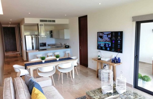 Gonzalo Guerrero Apartment | Cruz con Mar (7px)@ the best location at Playa, 1 block to the sea