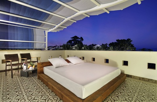 Kemer Resort | Crystal Aura Beach Resort & Spa – All Inclusive
