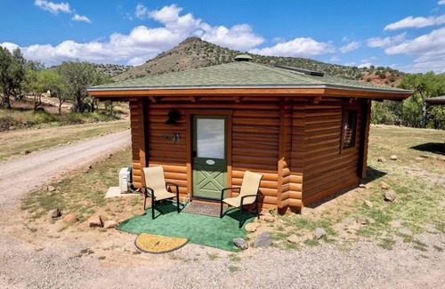 Cornville Cabin | Crystal Chalet Luna Beam