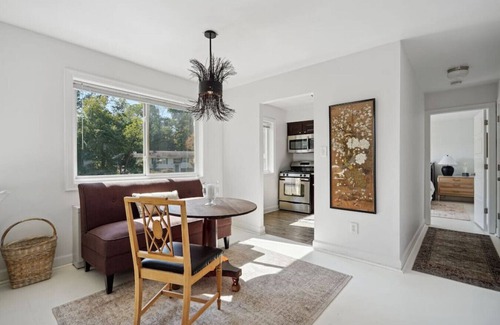 Aurora Highlands Condo | Crystal City Charm/Free Parking