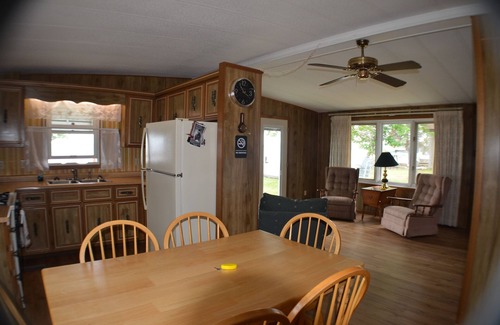 Cheboygan House | Crystal Clear Water, Beautiful Sunrises and Quiet Tranquility