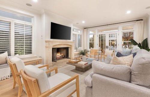 Santa Ana Heights House | Crystal Cove by AvantStay Gorgeous Charming Newport Home