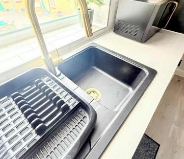 Crystal Palace Apartment | Crystal Palace Stylish gfloor 1bed apartment,3 minutes walk to Crystal palace station