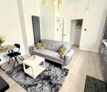 Crystal Palace Apartment | Crystal Palace Stylish gfloor 1bed apartment,3 minutes walk to Crystal palace station
