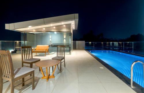 Vadakara Hotel | Crystal Suites