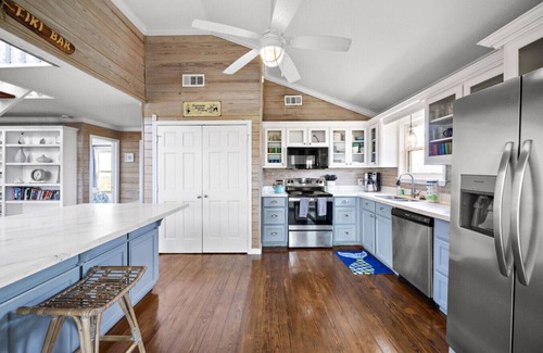 Freeport House | CSR (NEW) — Bluewater Retreat