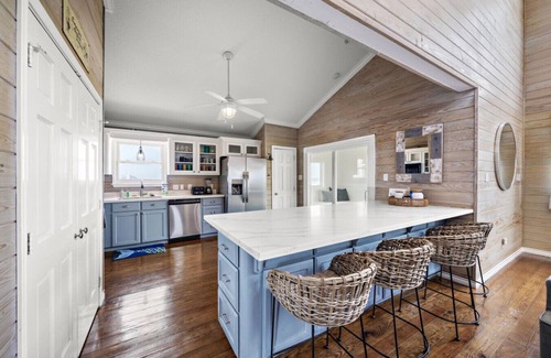 Freeport House | CSR (NEW) — Bluewater Retreat