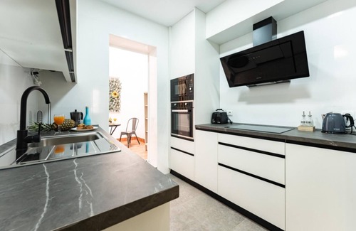 Almeria Centro Apartment | ct 284 al faro's almeria citylights