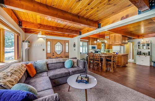 Sanger Cabin | Cub Cabin #471