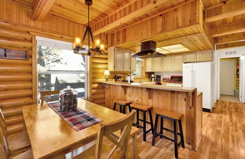 Eagle Mountain Estates House | Cub's Cabin #2561