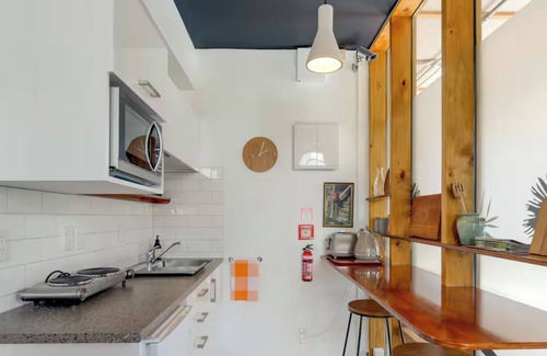 Te Aro Apartment | Cuba Mall Apartment. Perfect short term stay/accommodation.