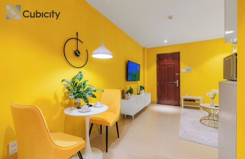 Nguyen Thai Binh Hotel | Cubicity Metro House