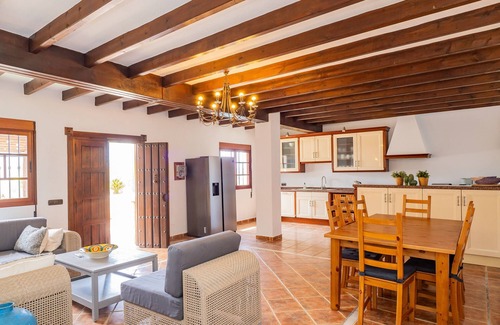 Alhaurin el Grande Cottage | Cubo's Casa Hasan/private pool/air conditioning/free wifi/BBQ