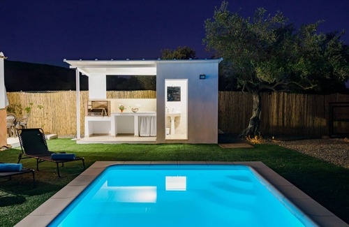 Alhaurin el Grande Cottage | Cubo's Casa Rural La Soleada/private pool/air conditioning/BBQ/free Wi-Fi
