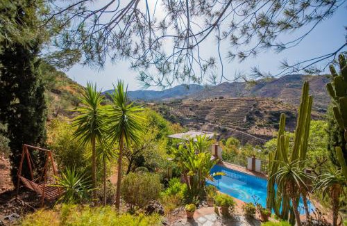 Guaro House | Cubo's Casa Rural Jacaranda