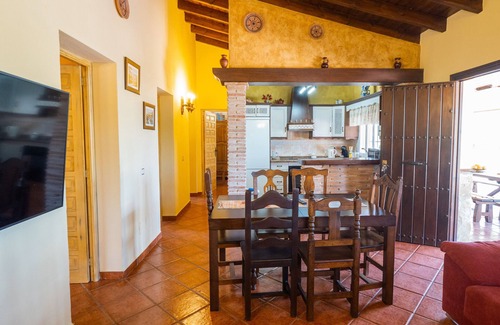 Alhaurin el Grande Cottage | Cubo's Finca Los Dragos. Pool, wifi and AC/heating