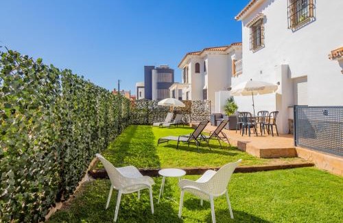 Torre de Benagalbon House | Cubo's Hostal William's Sunny 2 with Breakfast